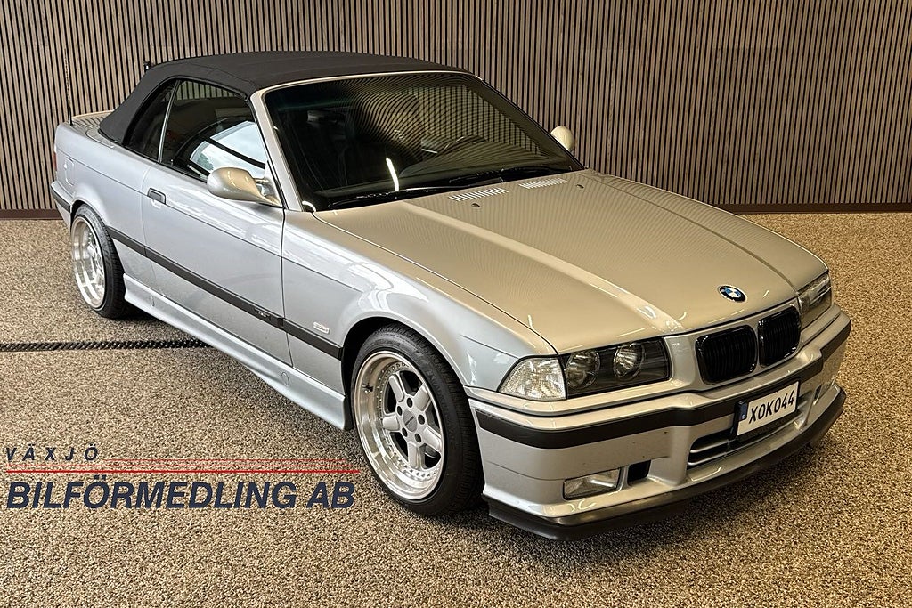 BMW 328 i Convertible M Sport
