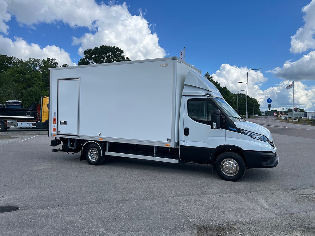 Iveco Daily 72C14E AirPro Skåpbil med Z-Lift, ELBIL