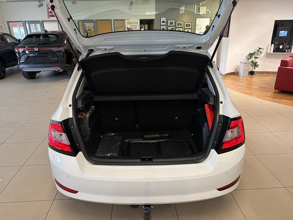 Skoda Fabia Ambition 1.0 TSI 110 HK AUT / Dragkrok – bild 7