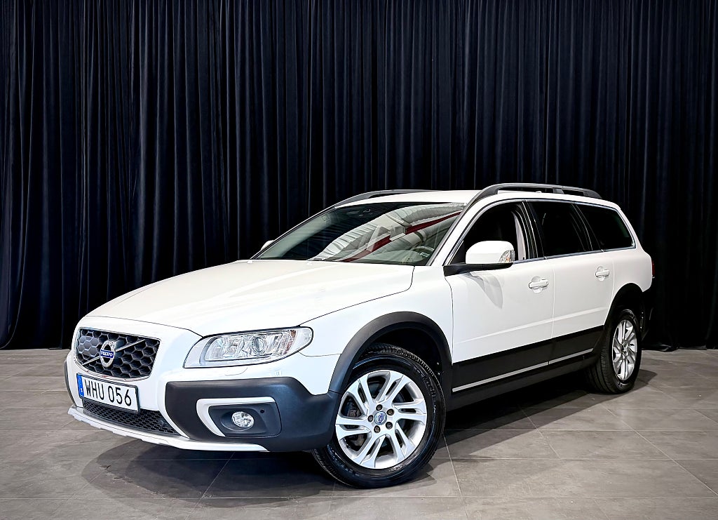 Volvo XC70 D4 AWD Momentum Classic DRAG NAVI 1-ÄGARE ADAPTIV