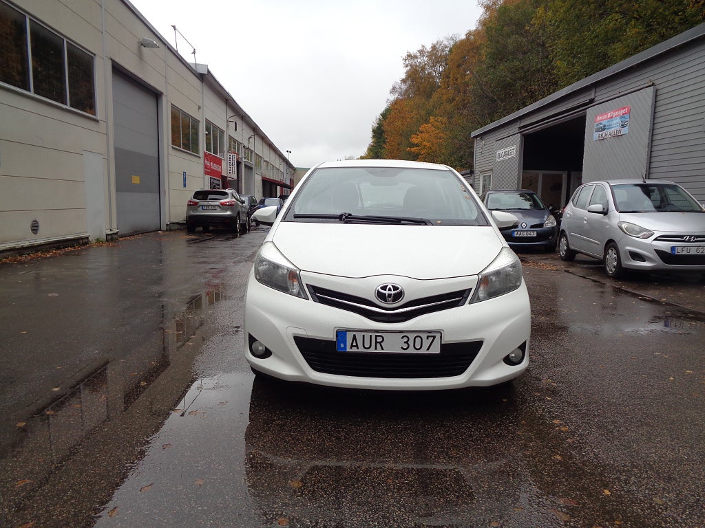 Toyota Yaris 5-dörrar 1.33 Dual VVT-i Active Euro 5