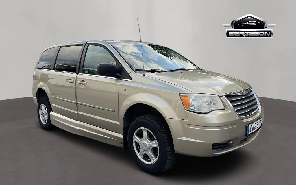 Chrysler Town & Country 3.8 V6 200HK HANDIKAPPANPASSAD