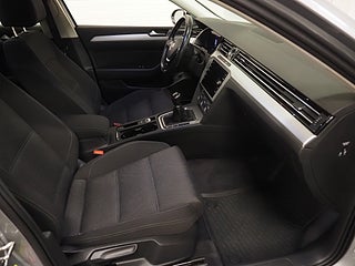 Kombi Volkswagen Passat 10 av 21