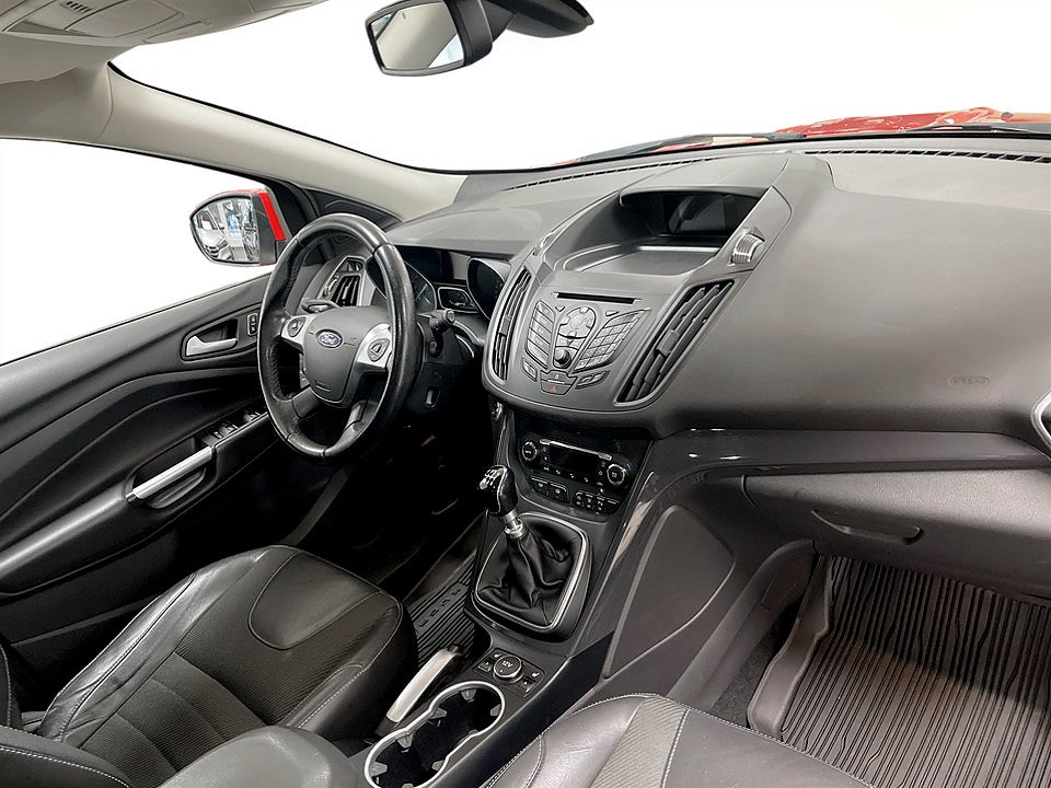 Bild på Ford Kuga Titanium 1.5 150hk P-SENSORER DRAG