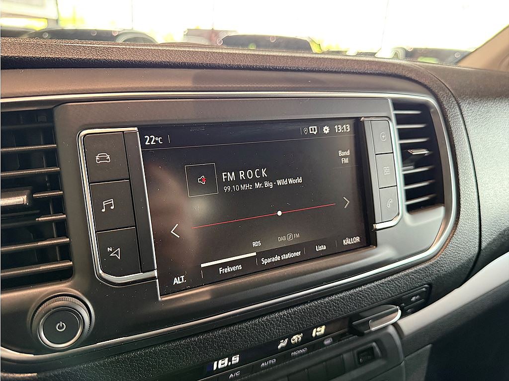 Bild på Opel Vivaro-e Premium 75kWh 136hk Aut L3 - DRAG, M-VÄRMARE, B-KAMERA