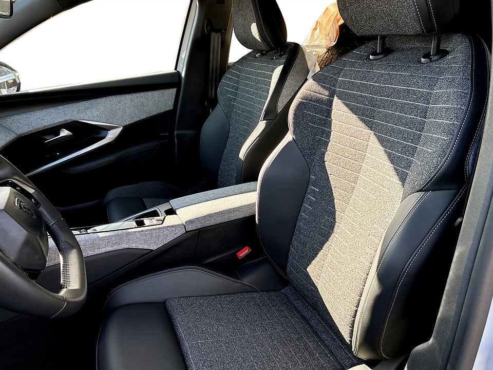 Bild på Peugeot 3008 Allure Hybrid 145hk Aut B-KAMERA CARPLAY