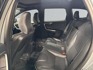 Volvo XC60 D4 AWD Automat R-Design Kamrem Bytt/Kamera/Drag/S&VDäck – bild 13