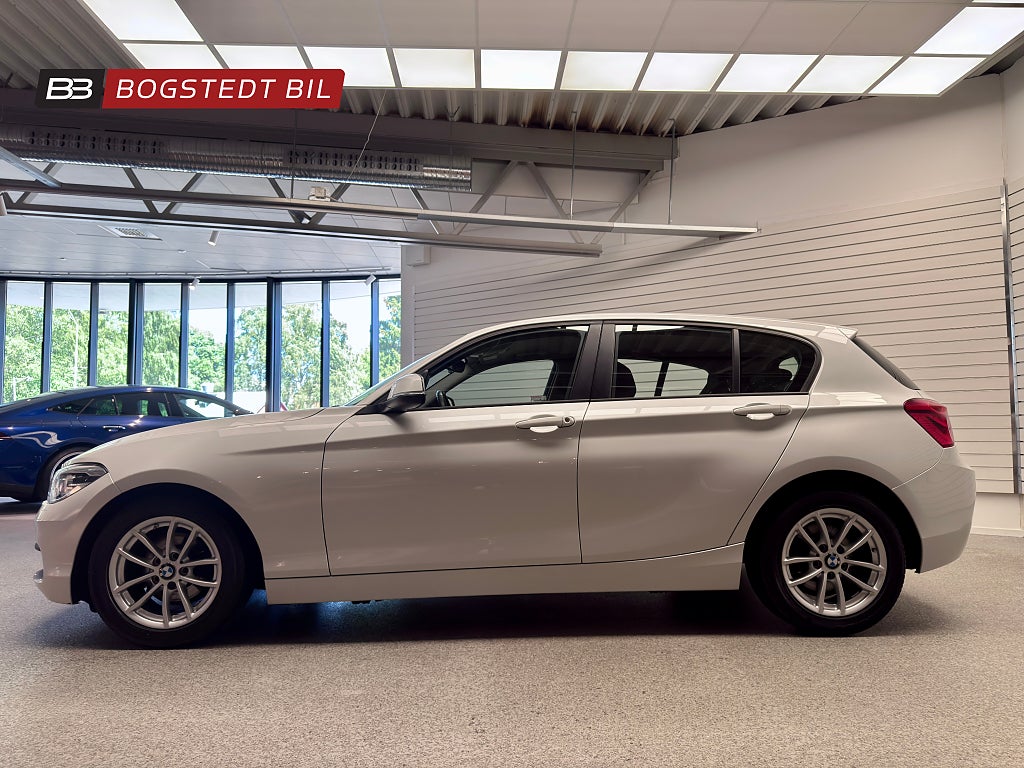 BMW 118I 5-dörrars 136hk Advantage | PDC | Bluetooth