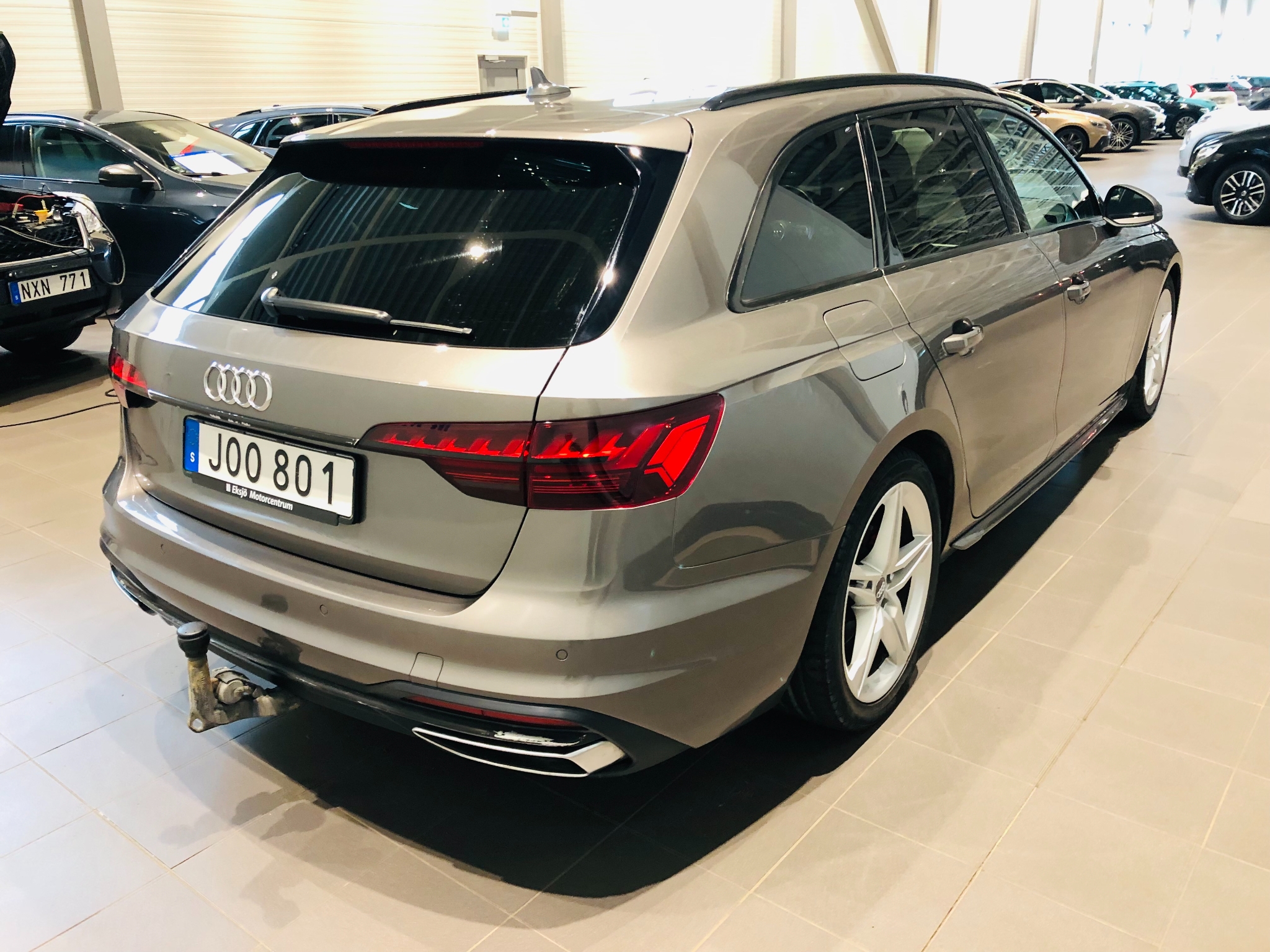 Audi A4 2020, bild 3/33