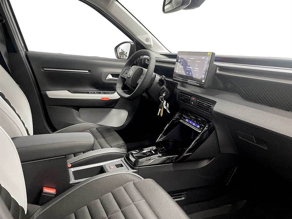 Bild på Citroën C3 Aircross MAX+ Hybrid 145hk - OMGÅENDE LEVERANS!