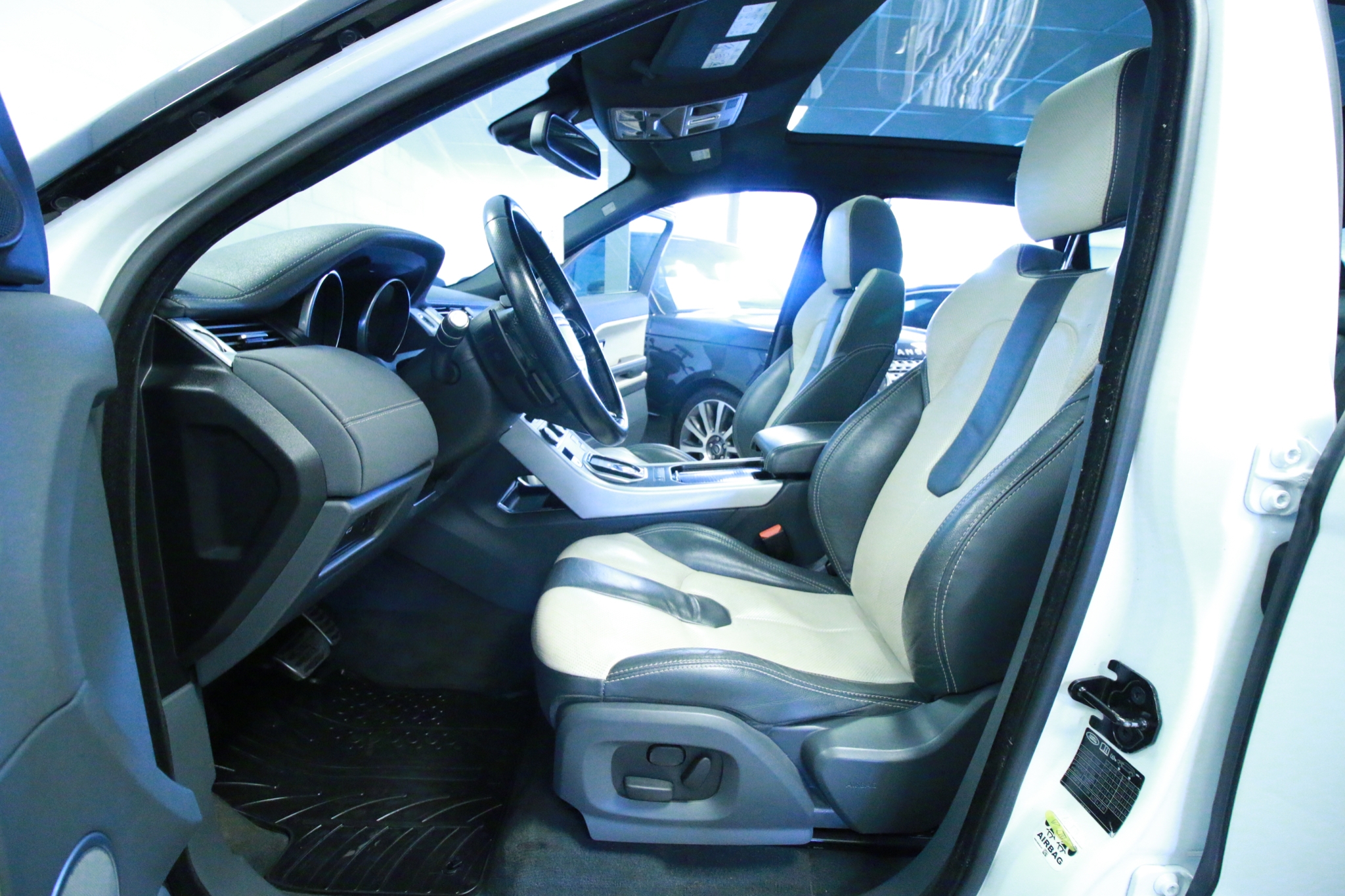 Land Rover Range Rover Evoque 2012, bild 5/30