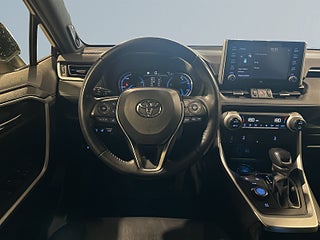 Toyota RAV4 Hybrid AWD Drag 360° JBL Skinn Mvärm SoV