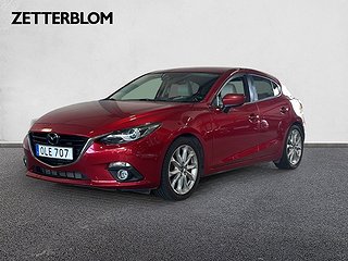 Halvkombi Mazda 3