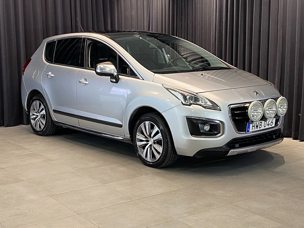 Peugeot 3008 1.6 BlueHDi AUT / Nybytt Kamrem / Panorama / Drag / HuD