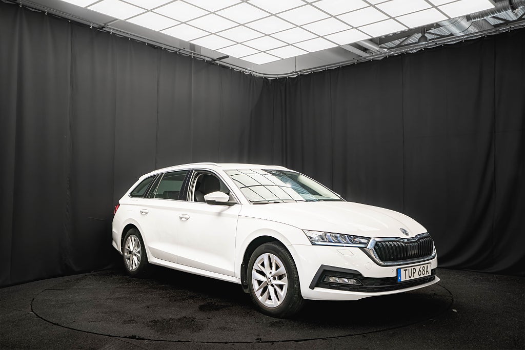 Skoda Octavia DRAG KAMERA CARPLAY RATTVÄRME 1-ÄGARE AUTOMAT