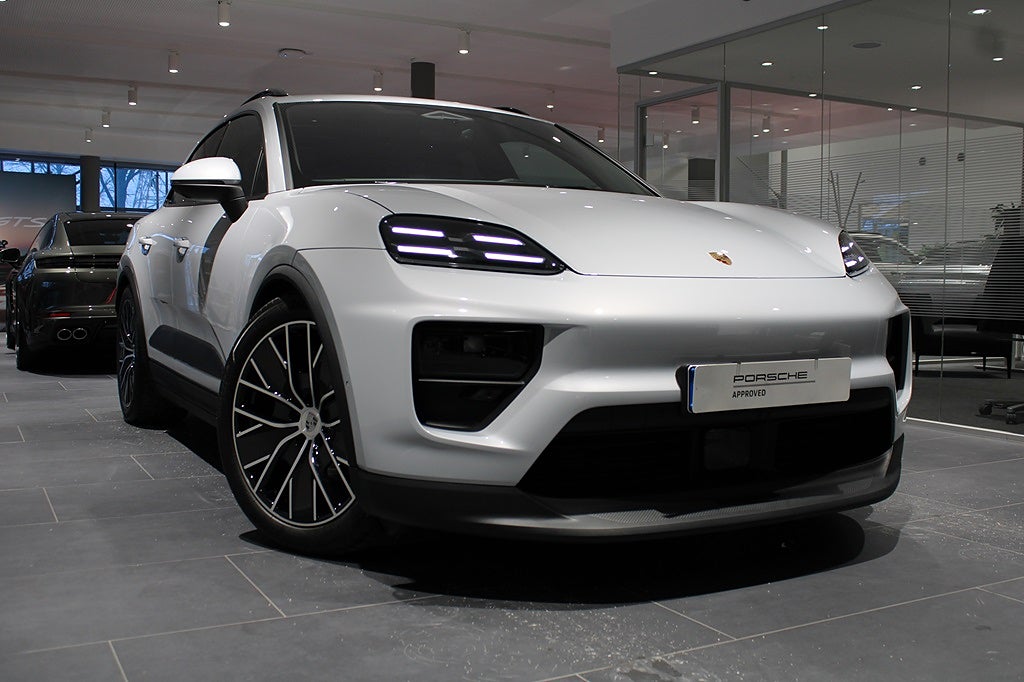 Porsche Macan 4