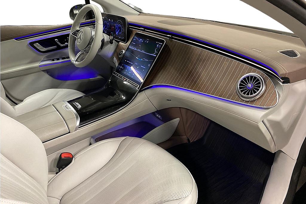 Mercedes-Benz EQE 350 89 kWh, 292hk, Designo ljus inredning