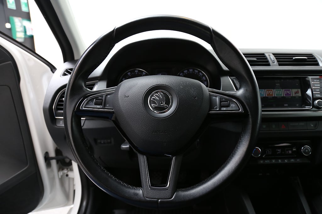 Skoda Fabia 1,2 TSI 90hk Style Kombi Motorvärmaren 2017