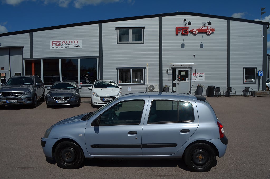 Renault Clio 5-dörrars Halvkombi 1.2 Expression Euro 4