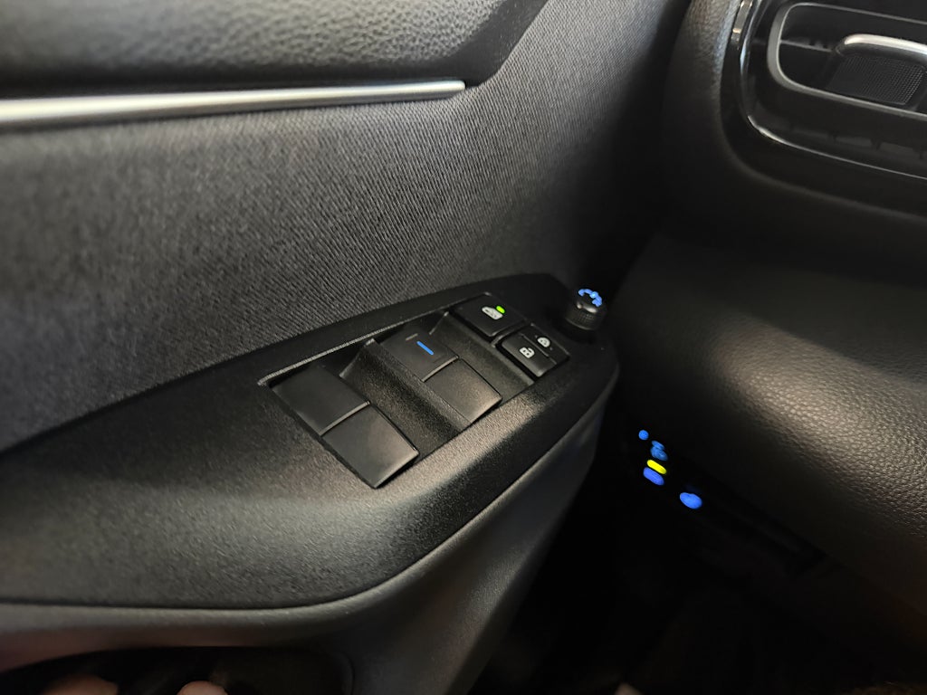 Mazda 2 Hybrid AGILE
