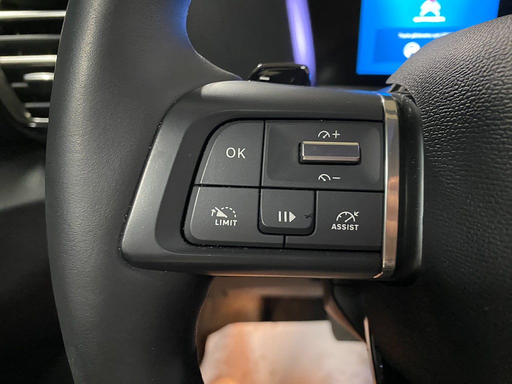 Bild på Citroën C4 X SHINE 1.2 PureTech 130hk AUT Nav/Back/Carplay