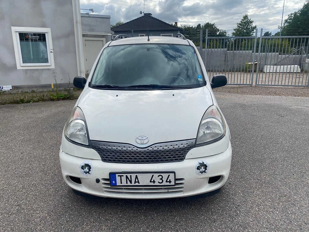 Toyota Yaris Verso 1.3 VVT-i Super ECT,4 växlar