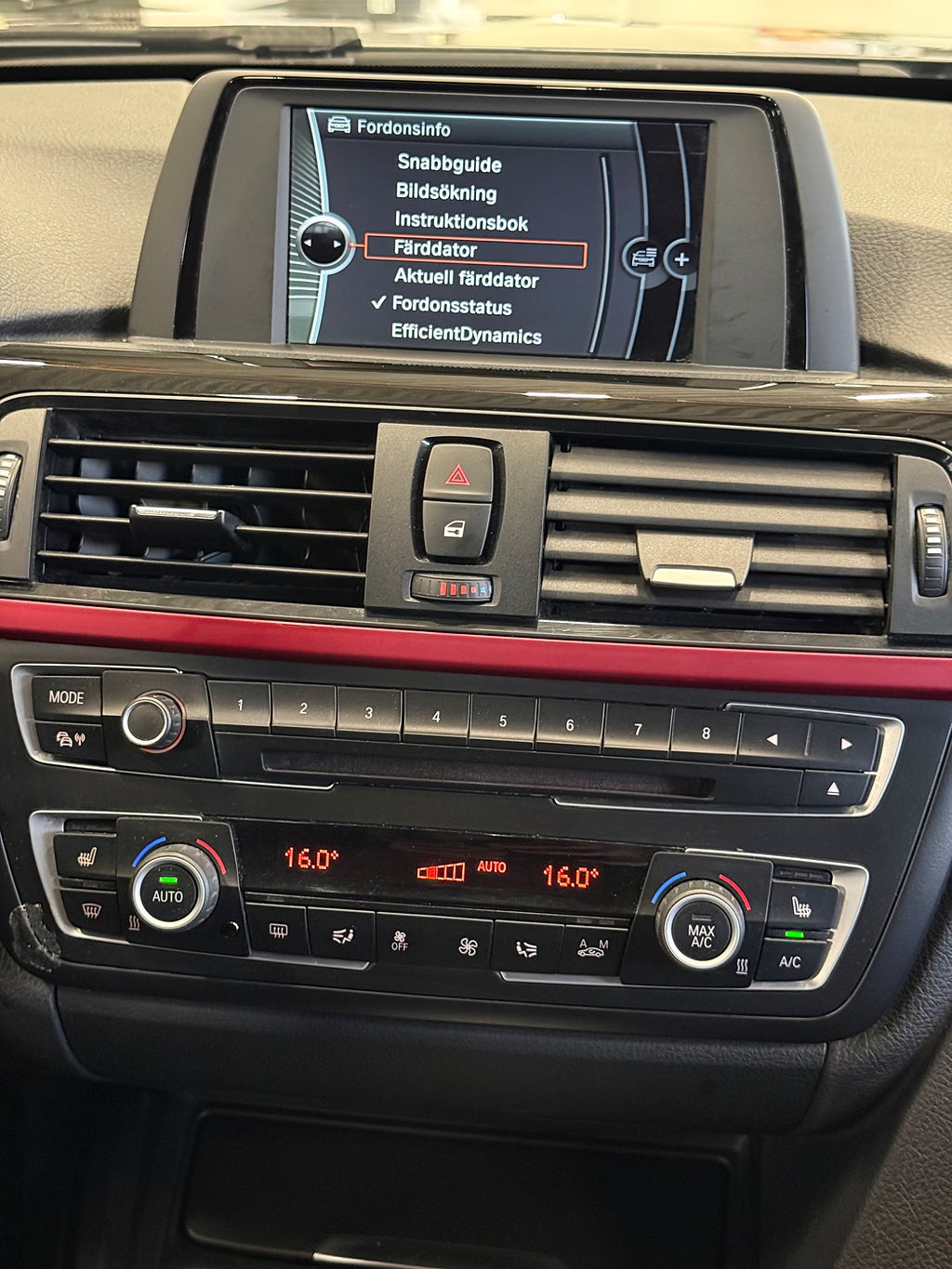 BMW 320D xDrive Touring Steptronic Sport line 2 Brukare - miniatyr 18