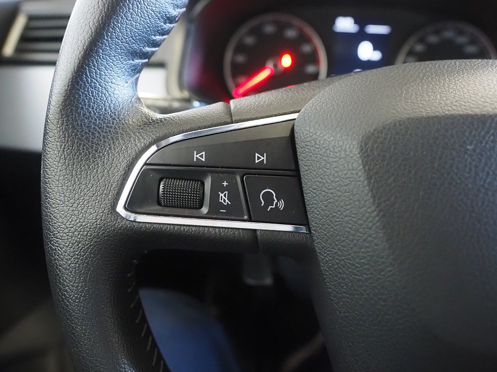 Seat Arona 1.0 TSI Style 95hk | Bluetooth | Farthållare | 2020