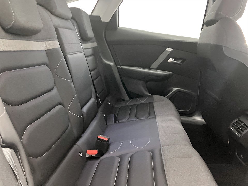 Bild på Citroën C4 Shine 1.2 PT 155hk Aut B-KAMERA CARPLAY