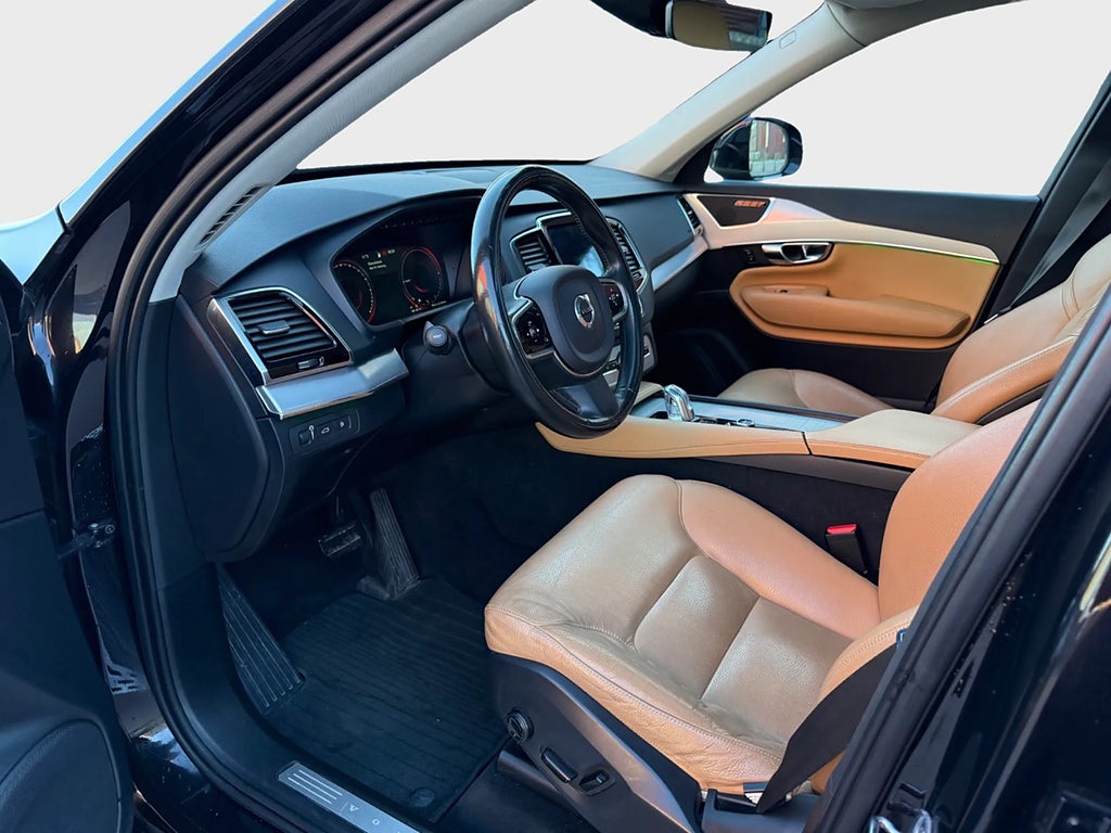 Volvo XC90 T8 TwEn Plugin AWD 407hp Momentum Pano 7sits 2016, bild 18