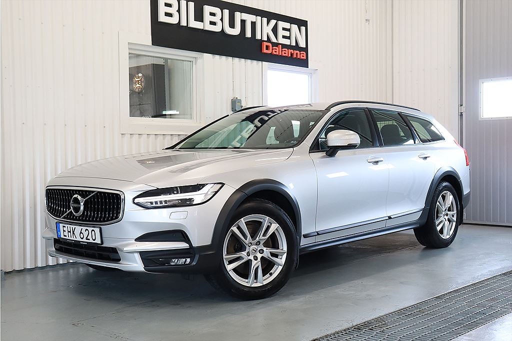 Volvo V90 Cross Country D4 AWD Aut 2352kr/mån Drag Navi VOC