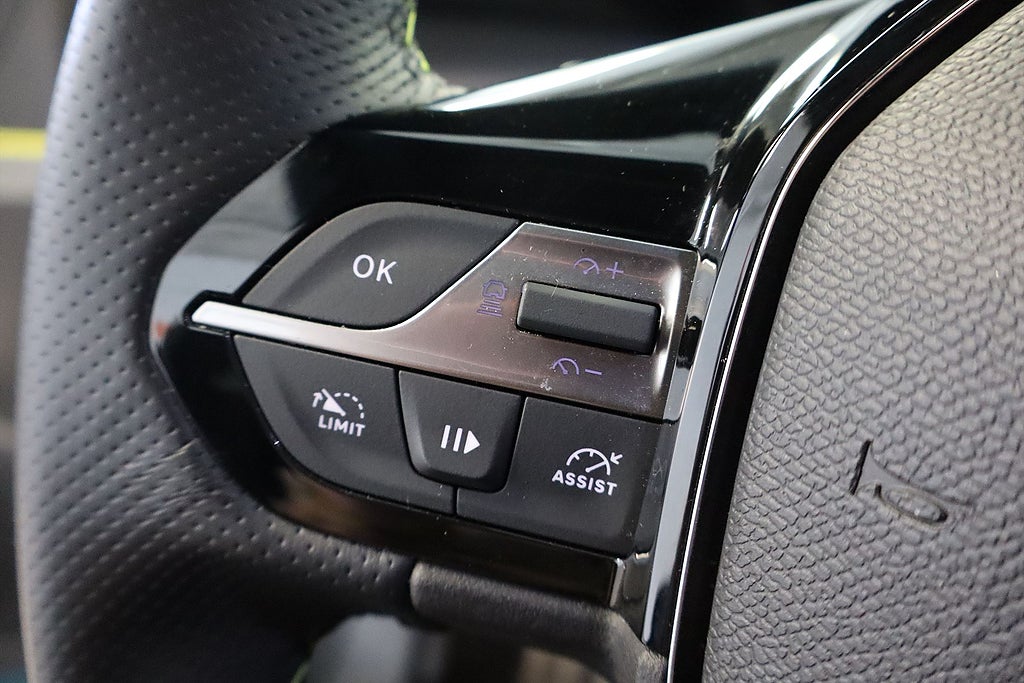 Bild på Peugeot 408 GT 1.2 PT 130hk Aut - B-KAMERA, NAVI, CARPLAY, 1 ÄGARE