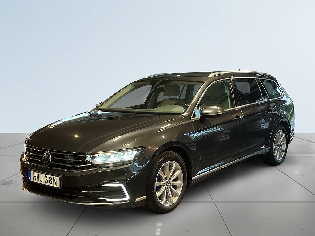 Volkswagen Passat Sportscombi GTE 1.4 TSI GTE Plug-In MOMS/Kamera/SoV
