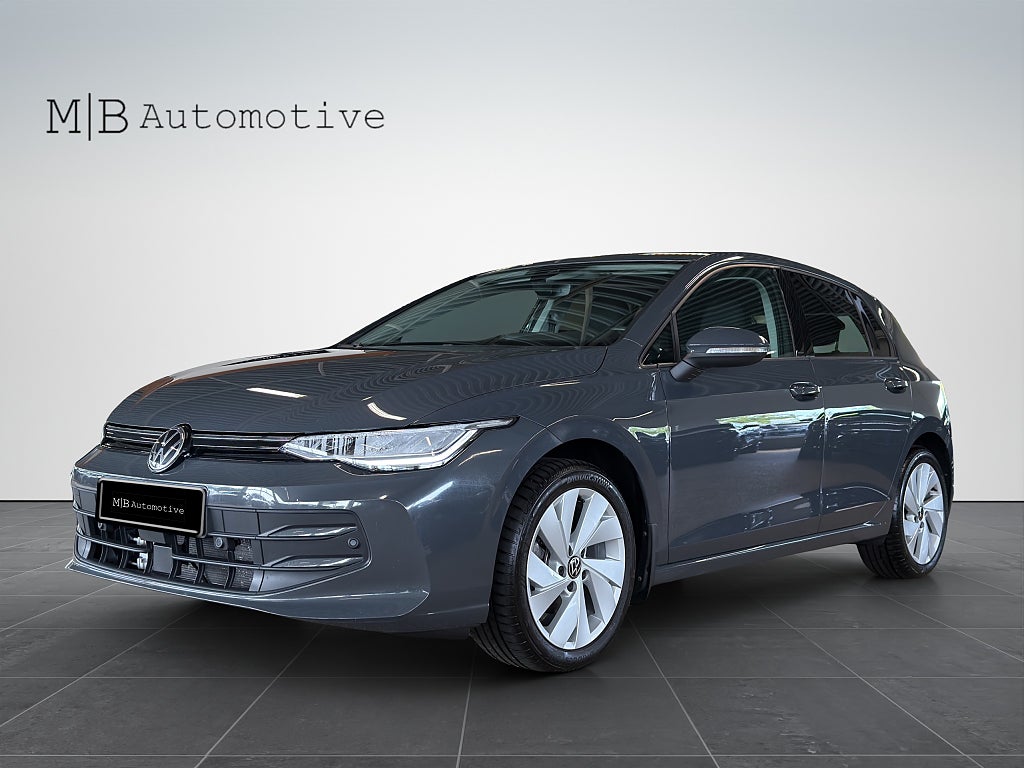 Volkswagen Golf 1.5 eTSI / DSG/ Backkamera / Apple CarPlay /
