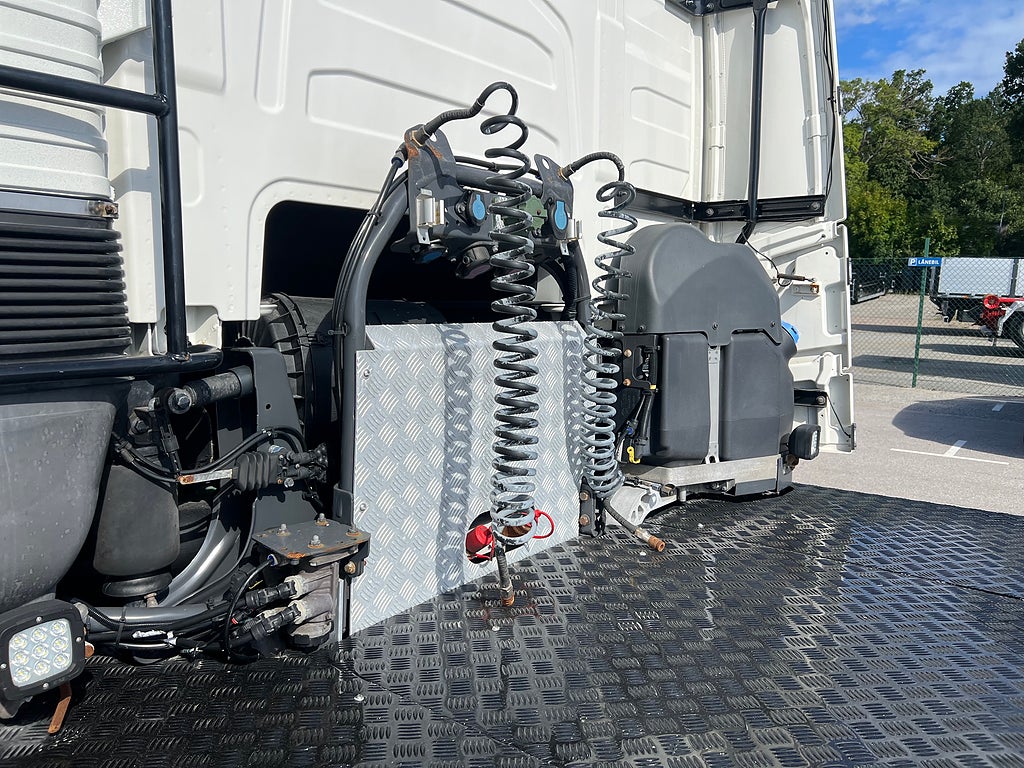Volvo FH13 500 6x2 Dragbil med Hydraulik, Klädd hytt mm