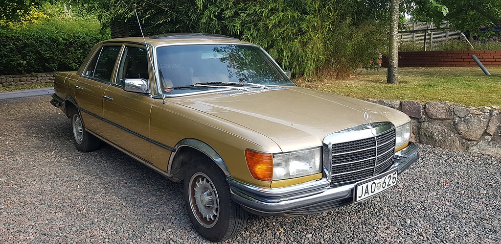 Mercedes-Benz 280 S W116 originalskick automat taklucka servostyrning