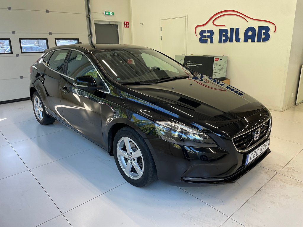 Volvo V40 D3 Momentum 