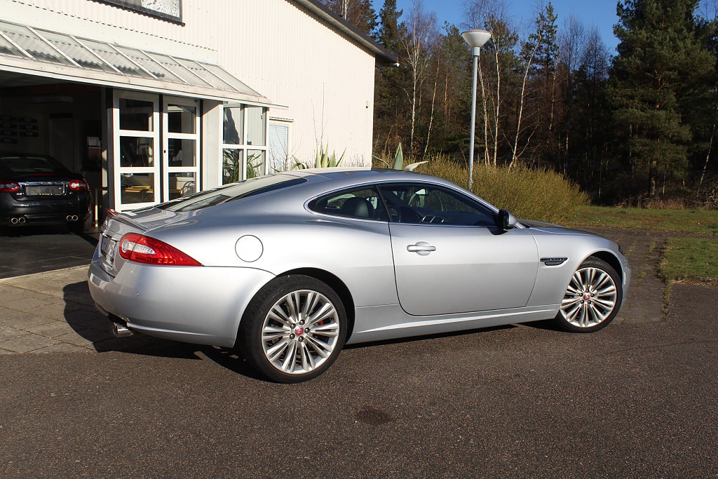 Jaguar XK 5.0 V8 385 hk, sista faceliften, nyservad, mkt fin