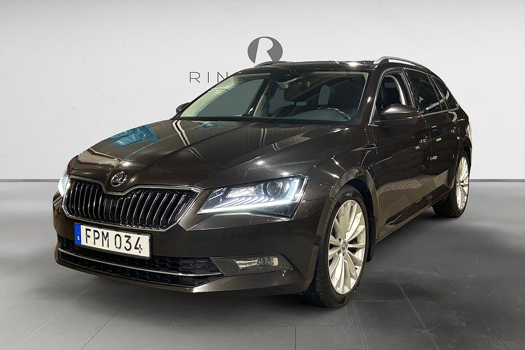 Skoda Superb Kombi 2.0 TDI 190 HK DSG 4x4 D-VÄRM DRAG NAVI CANTON