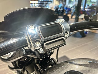 Harley-Davidson Breakout /3,45%/Dr. Jekill Bomb/Defiance/Edgecut/Screaming Eagle