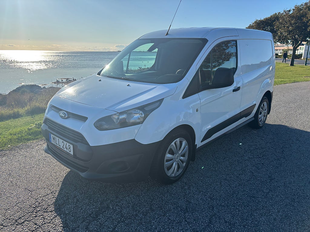 Ford transit Connect 1.6 TDCi Backsensorer Drag Kamera