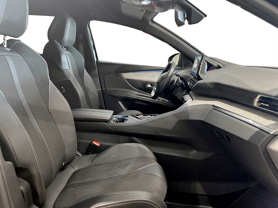 Bild på Peugeot 3008 GT 1.2 PT 130hk Aut B-KAMERA CARPLAY