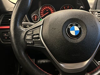 BMW 320D xDrive M Performance Kamera/Rattvärme/SoV-Däck/MoK/Drag – bild 21