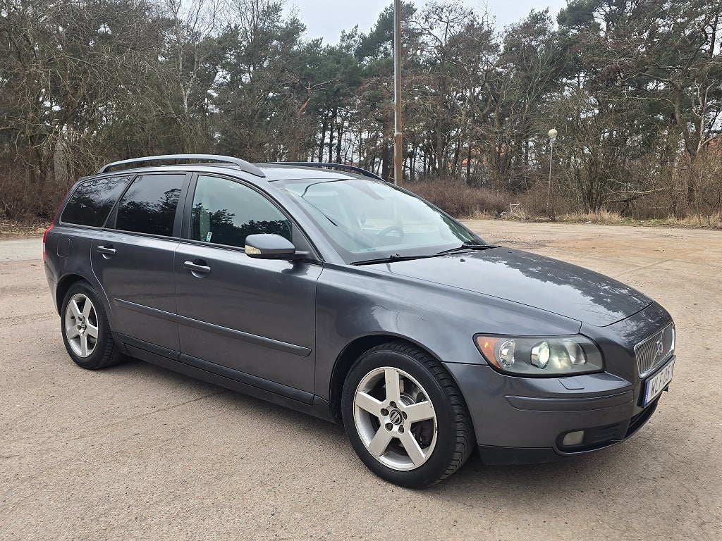 Volvo V50 T5 Momentum/220 hk/Automatlåda/Drag