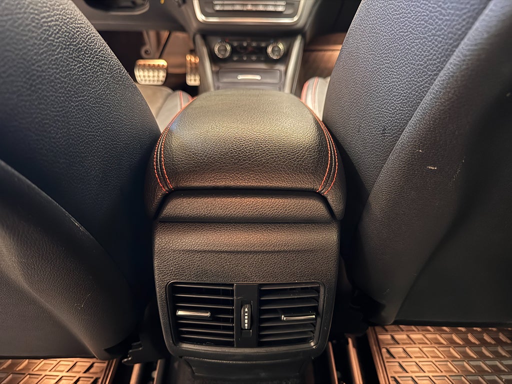 Mercedes-Benz GLA 2016 - miniatyr 29