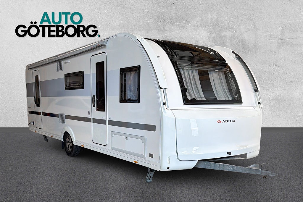 Adria Adora 673 PK Barnkammare dubbeldörr ALDE Dusch Ung Tv Golv värme