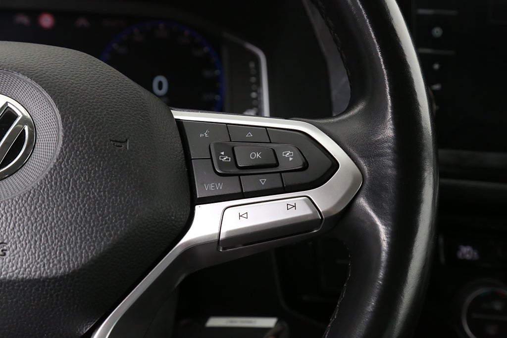 Volkswagen Multivan T6.1 TDI 4M Highline DSG Värmare Drag