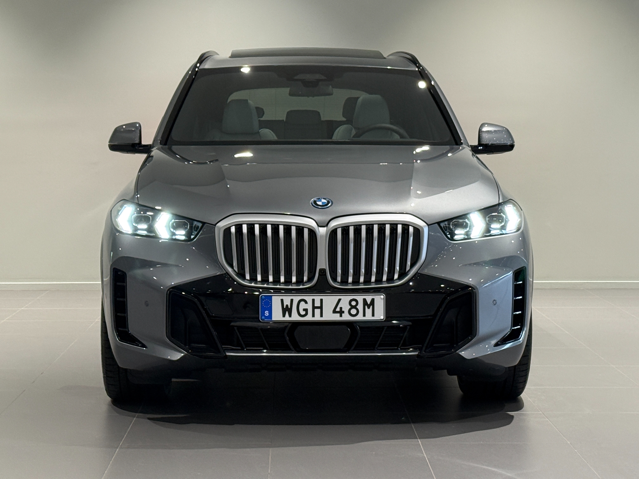 BMW X5 xDrive50e M Sport Drag 2026, photo 2/44