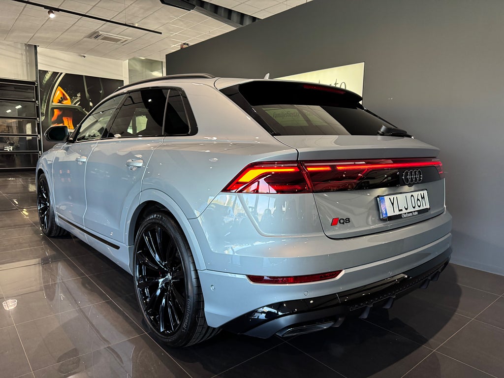 Audi Q8 50 TDI quattro S Line Selection Panorama B&O Värmare - bild 2