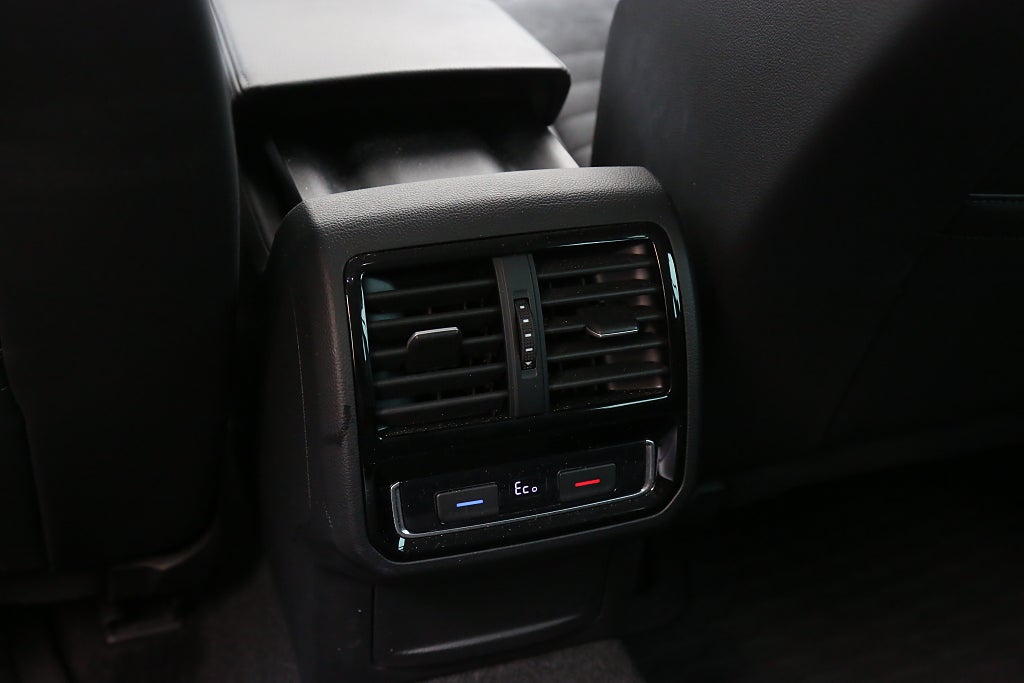 Volkswagen Passat GTE 1,4 TSI Plug-in 218hk SC Navi Kamera Drag Leasbar 2020
